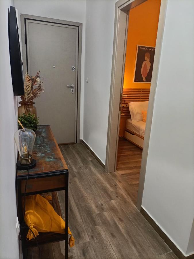 Retro Boutique Apt W Balcony In Historical Area Apartment Thessaloniki Exterior photo