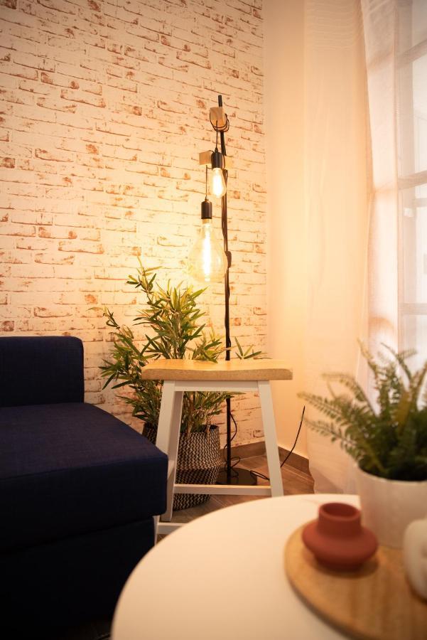 Retro Boutique Apt W Balcony In Historical Area Apartment Thessaloniki Exterior photo